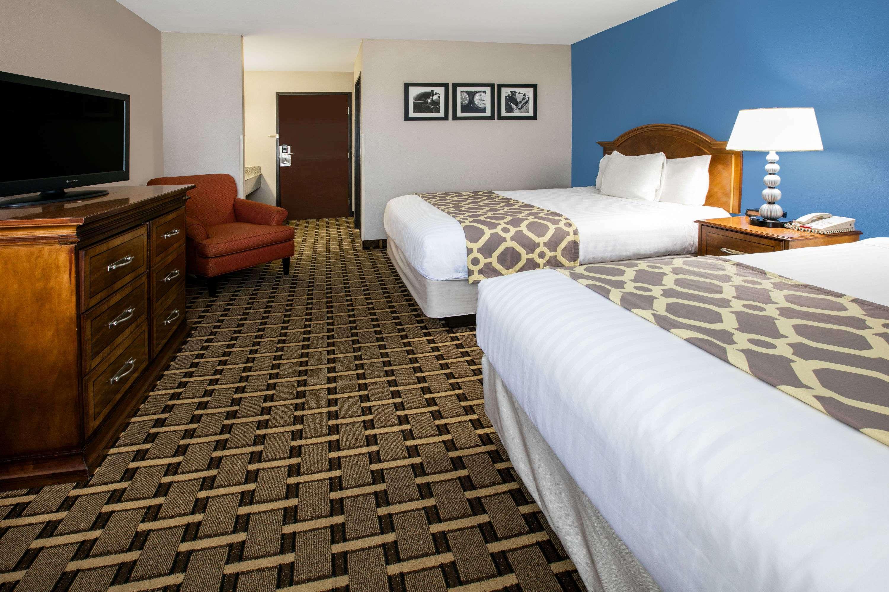 Hotel Baymont By Wyndham Lawton Extérieur photo