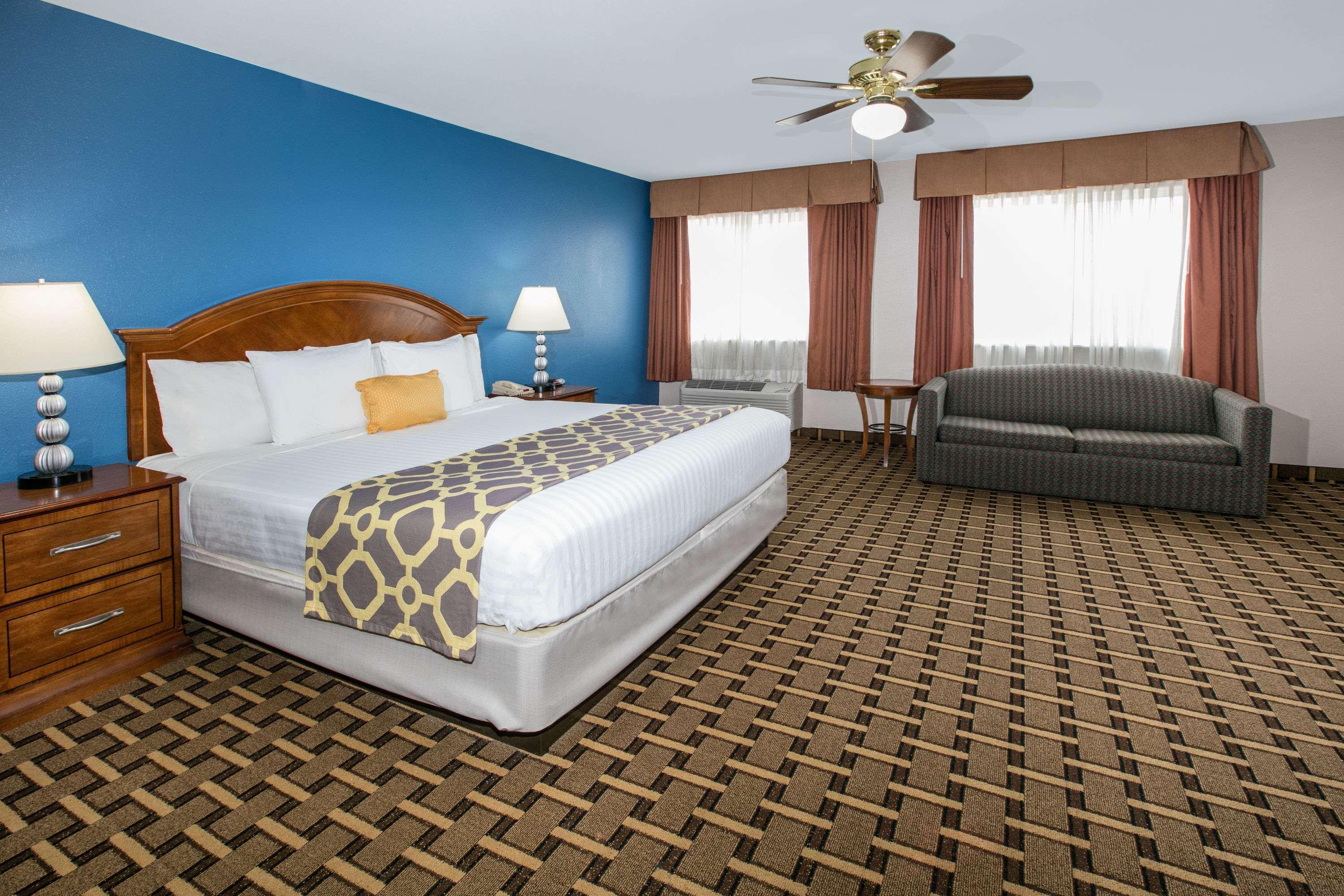 Hotel Baymont By Wyndham Lawton Extérieur photo